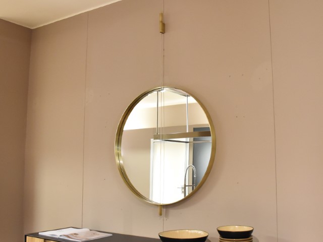 Living_Divani_Galileo_mirror_Servant_online_store_3.jpg Living_Divani_Galileo_mirror_Servant_online_store_3.jpg