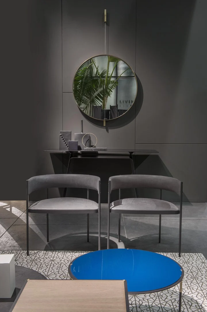 Living_Divani_Galileo_mirror_Servant_online_store_6.jpg Living_Divani_Galileo_mirror_Servant_online_store_6.jpg