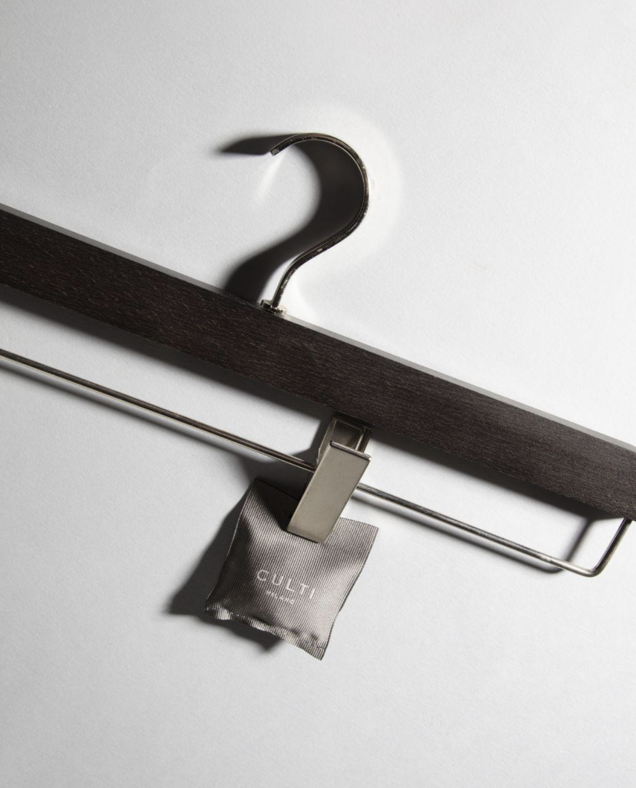 Culti_Milano_stile_Servant_home_sache_Tessuto_Moteni_online_store_showroom_Lisbon_2.jpg Culti_Milano_stile_Servant_home_sache_Tessuto_Moteni_online_store_showroom_Lisbon_2.jpg