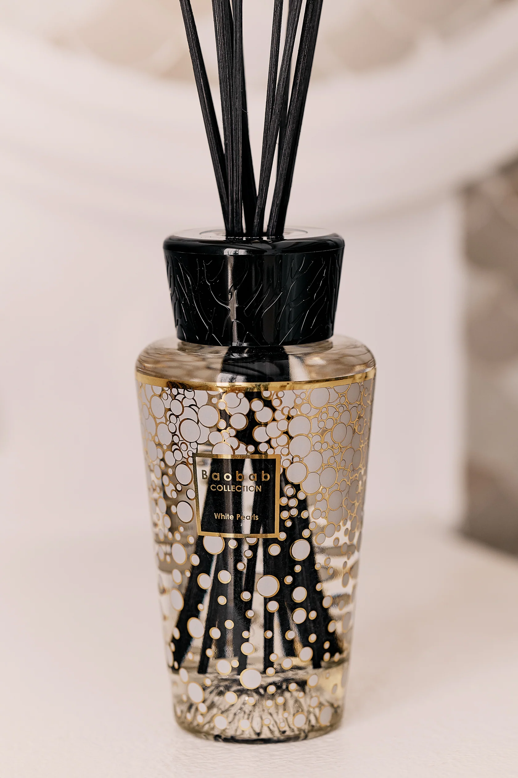 baobab_collection_white_pearls_diffuser_Servant_online_store_showroom_Lisbon_2.webp baobab_collection_white_pearls_diffuser_Servant_online_store_showroom_Lisbon_2.webp