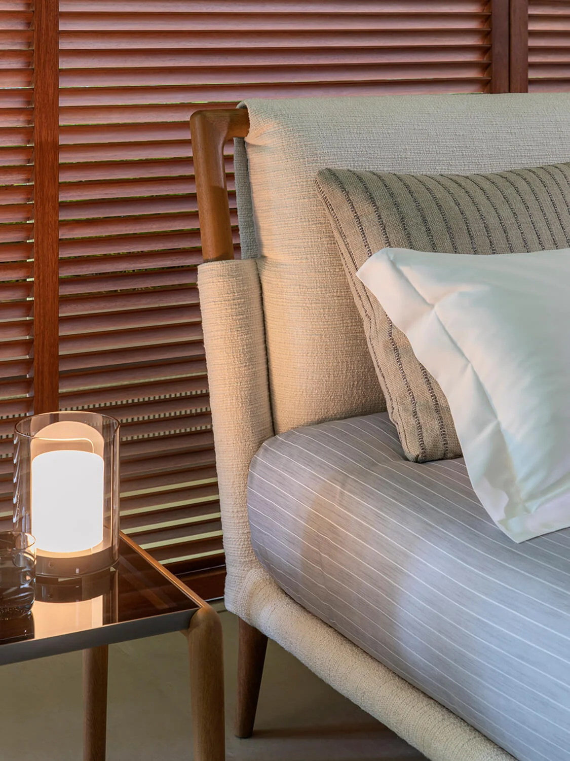 -366-flou-gaudi-servant-online-store-2jpg--20240327104113.webp -366-flou-gaudi-servant-online-store-2jpg--20240327104113.webp