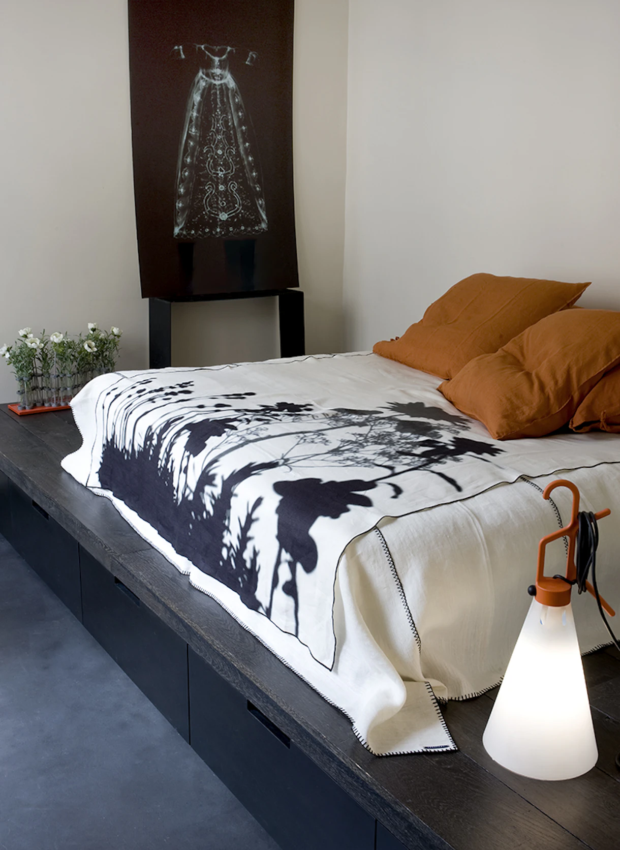 Mayday-flos-R-04.webp Mayday-flos-R-04.webp