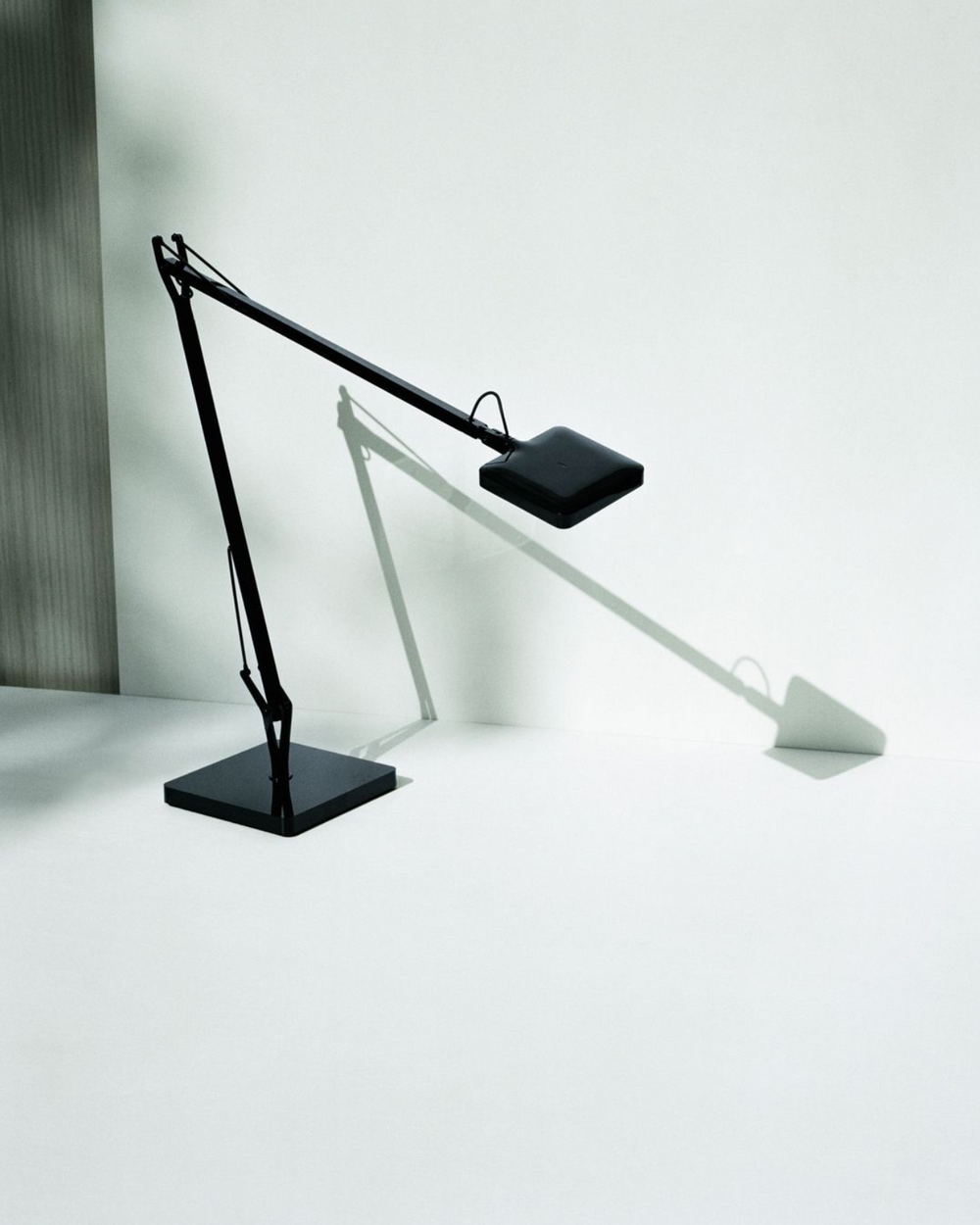 Kelvin-Led_candeeiro-mesa_preto_69133_002.png Kelvin-Led_candeeiro-mesa_preto_69133_002.png