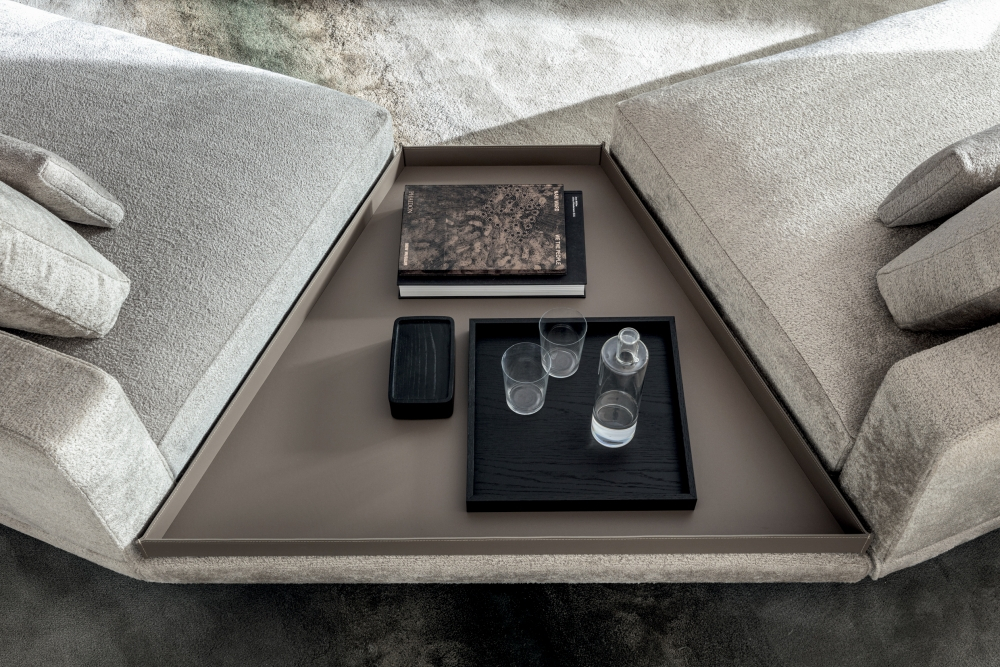 Octave_028_HR.jpg Octave_028_HR.jpg