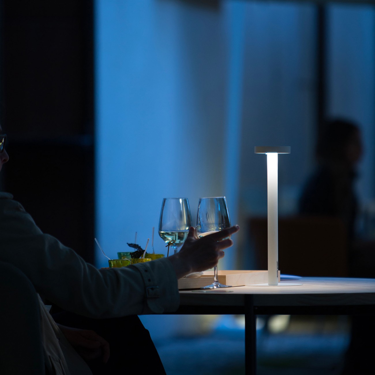 tetatet-battery-table-lamp-davide-groppi.jpg tetatet-battery-table-lamp-davide-groppi.jpg